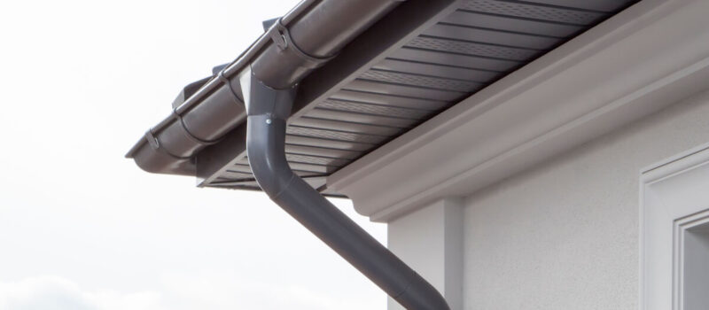 genbrug-regnvandet-fra-dit-tag-til-at-vande-dine-planter